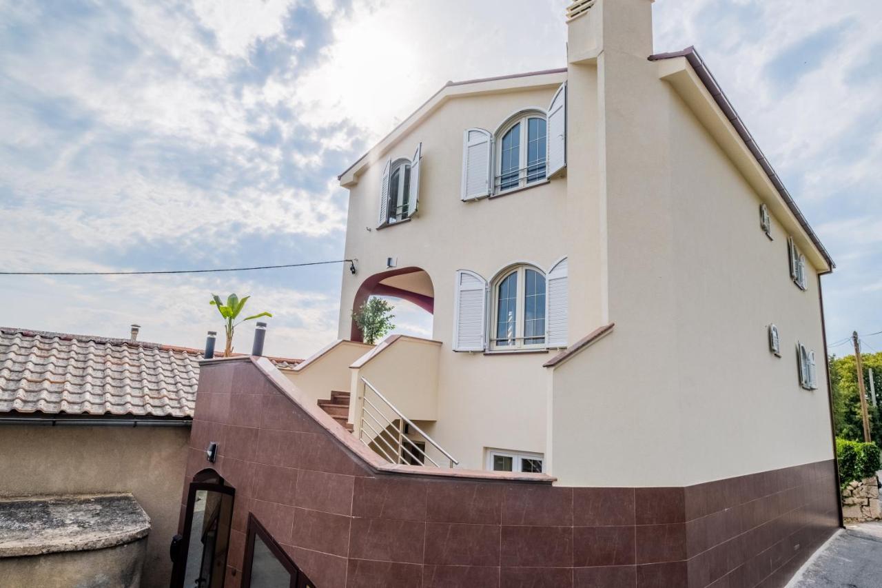 Apartments Laganini Нови-Винодолски Экстерьер фото