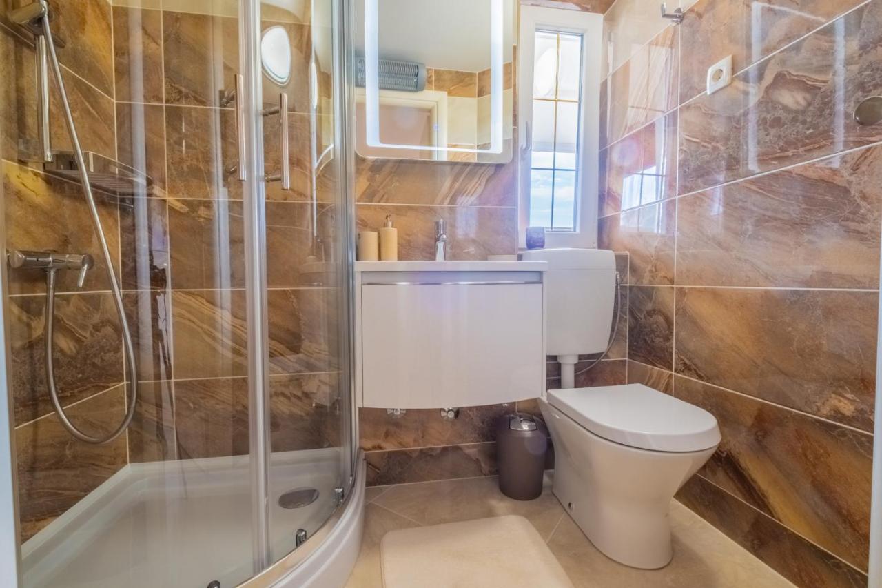 Apartments Laganini Нови-Винодолски Экстерьер фото
