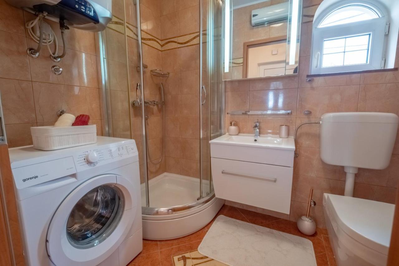 Apartments Laganini Нови-Винодолски Экстерьер фото